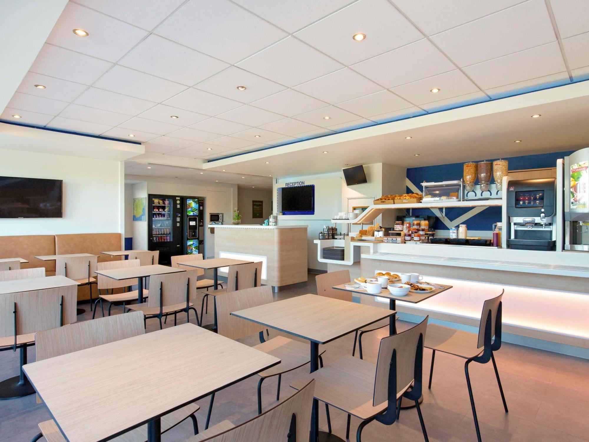 Ibis Budget Saint-Maximin Eksteriør billede